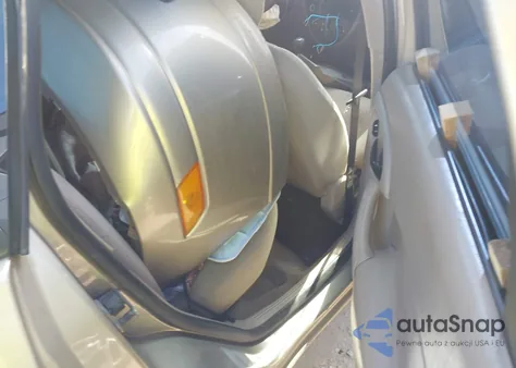 2000 Ford Focus Se z USA, uszkodzony, nr VIN 1FAFP3435YW292500